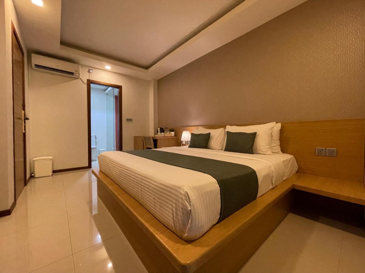 Huvan Beach Hotel At Hulhumalé Eksteriør bilde