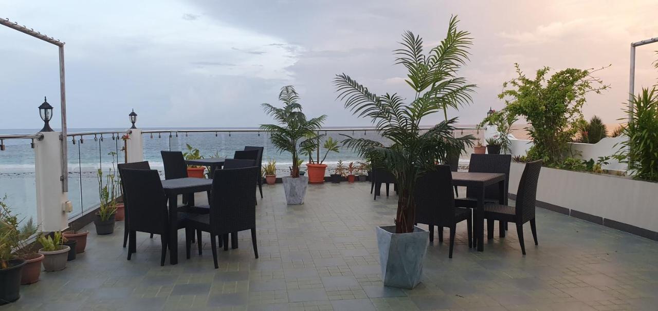 Huvan Beach Hotel At Hulhumalé Eksteriør bilde